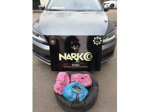 Aracın Lastiğinden Esrar Çıktı