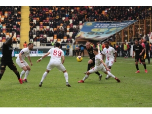 Süper Lig: Yeni Malatyaspor: 1 - Antalyaspor: 2 (Maç Sonucu)