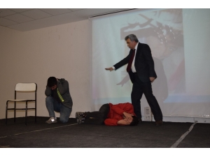 Aliağa’da Deprem Bilgilendirme Semineri