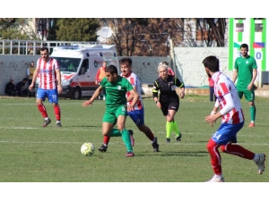 Salihli Belediyespor 3 Puanı 3 Golle Aldı