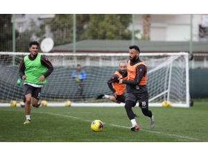 Alanyaspor, Beşiktaş Maçı Hazırlıklarına Başladı