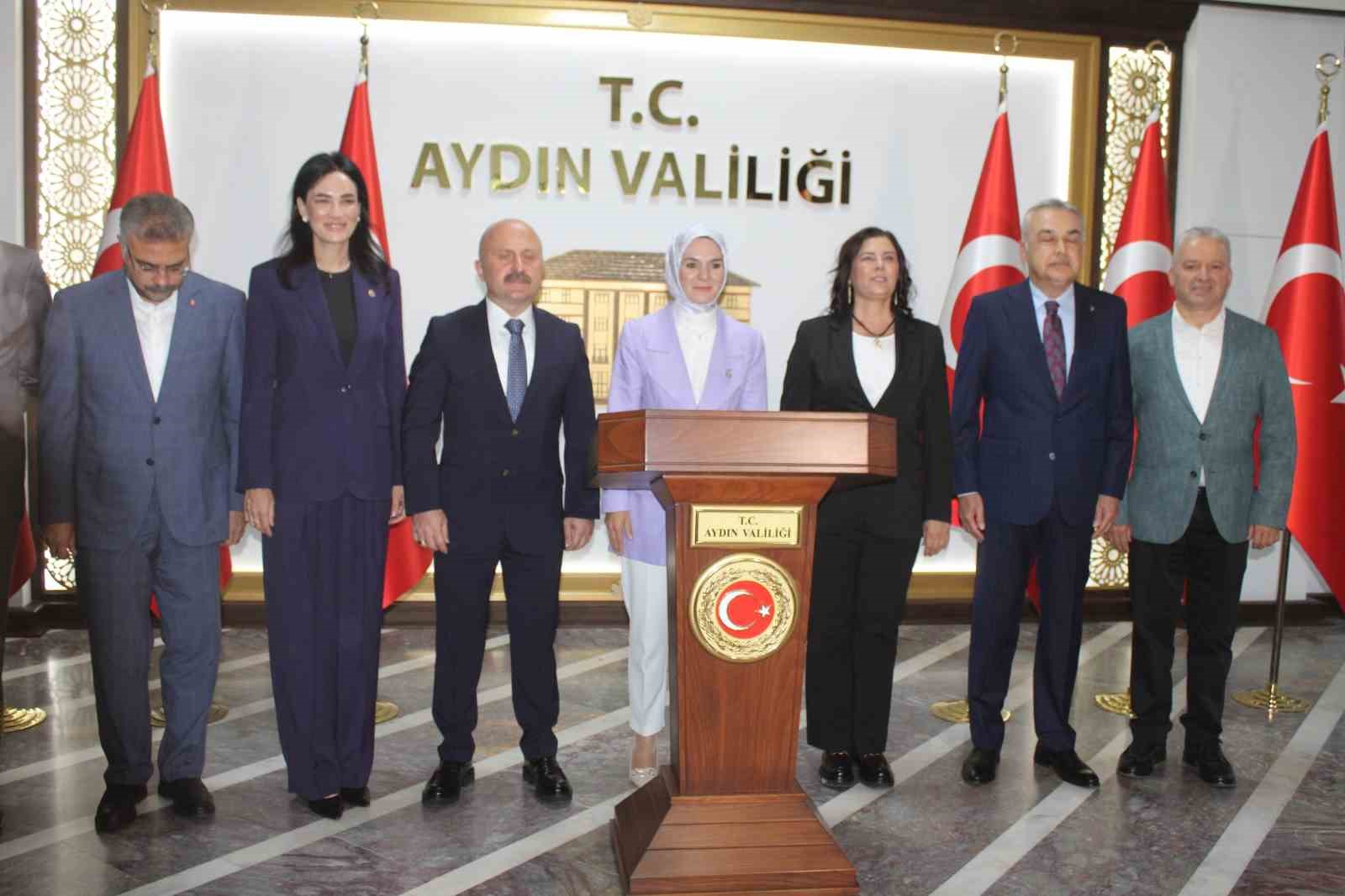 aile-ve-sosyal-hizmetler-bakani-goktas-aydin-da