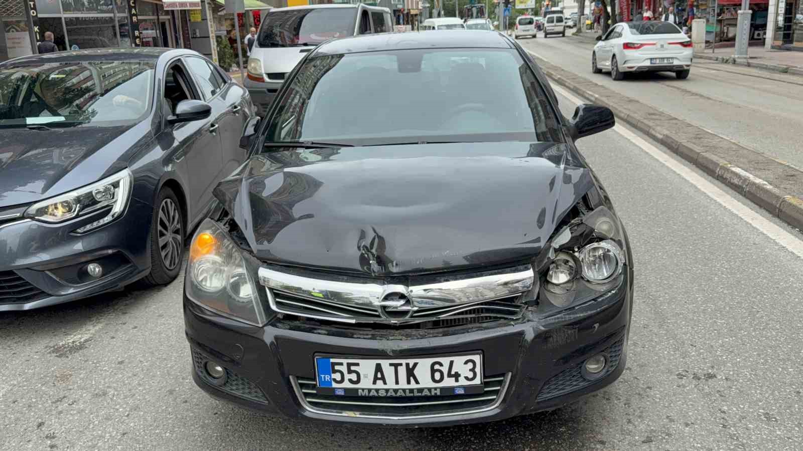 samsun-da-otomobiller-carpisti-1-yarali