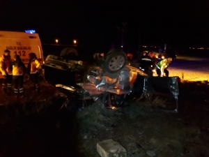 Yolcu Otobüsü İle Otomobil Çarpıştı 3 Kişi Öldü, 2 Kişi Yaralandı