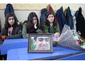 Deprem’de Ölen Miraç Can’ın Sınıfında Hüzünlü Ders