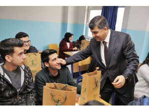 Fadıloğlu, Lise Son Sınıf Öğrencileriyle Buluştu