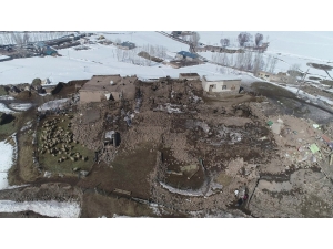 Deprem Bölgesi Havadan Görüntülendi