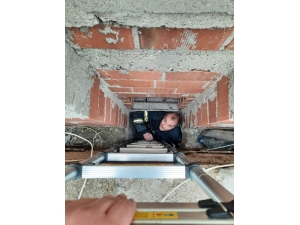 Havalandırma Boşluğuna Düşen Yavru Güvercin Kurtarıldı