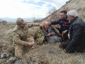 Kayıp Yaşlı Kadın Jandarma Ekiplerince Bulundu