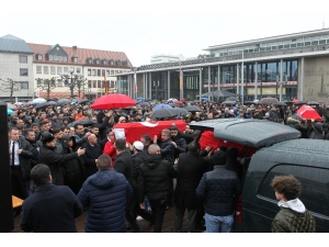 Almanya’da Öldürülen Türk Vatandaşları İçin Cenaze Töreni Düzenlendi