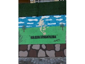 Devrek’te Belediye Sokakları Renklendiriyor