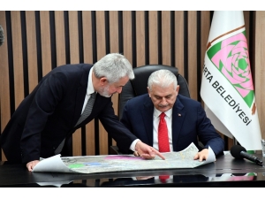 Binali Yıldırım, Isparta Belediye Başkanı Başdeğirmen’i Ziyaret Etti