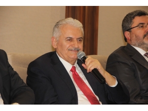 Binali Yıldırım Afyonkarahisar’da Gençlerle Buluştu