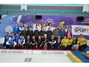 Curlingte Unilig’in Şampiyonu Atatürk Üniversitesi