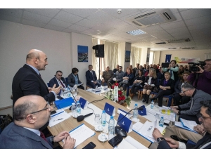 Tunç Soyer Urlalı Muhtarlarla Buluştu