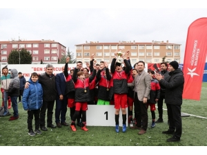 Küçükçekmece Minikler Başkanlık Kupası Sahibini Buldu