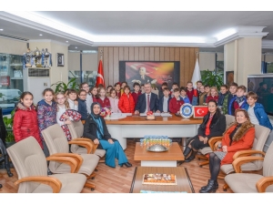 Karacabey’de Minikler Sordu, Başkan Yanıtladı