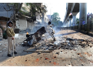 Hindistan’da Vatandaşlık Yasası Protestosu: 7 Ölü