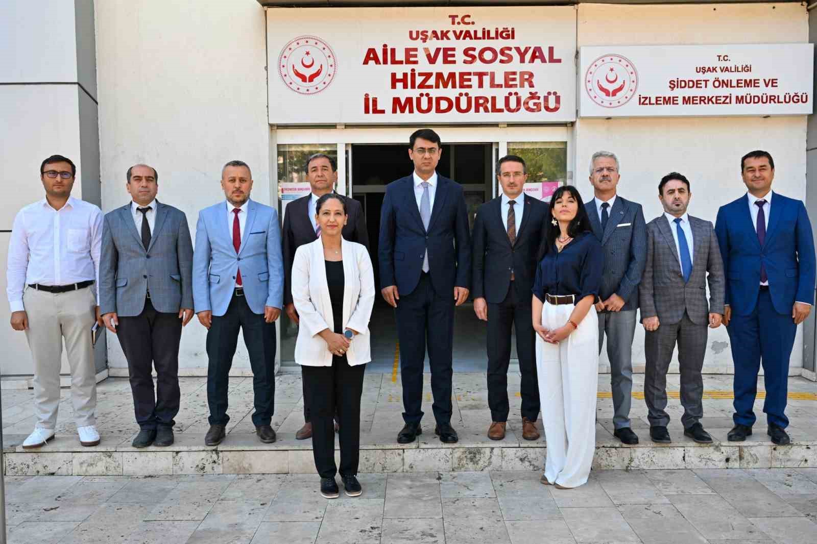 usak-ta-sosyal-hizmet-calismalari-degerlendirildi