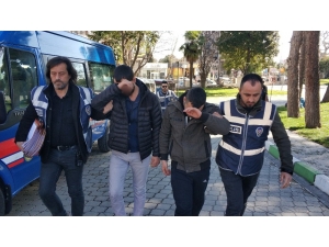 30 Evden Su Saati Çalan Amca-yeğen Yakalandı