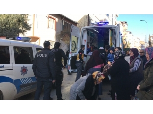 Evinin Çatısından Düşen Yaşlı Adam Hayatını Kaybetti