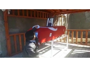 Irkçı Saldırıda Hayatını Kaybeden Saraçoğlu, Son Yolculuğuna Uğurlanıyor