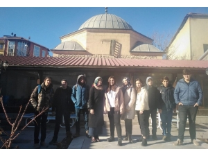 Rüstem Paşa Medresesi’nde Ders