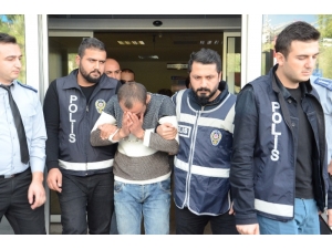 Annesini 9 Bıçak Darbesiyle Öldüren Evlat, Hakim Karşısında