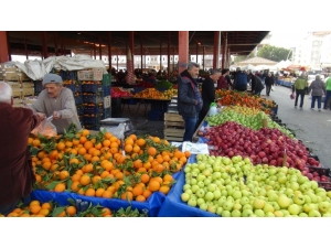 Semt Pazarındaki Meyve Sebze Hırsızlığı Şüphelisi Yakalandı
