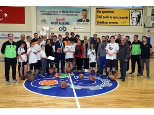 Engelleri Sporla Aşacaklar