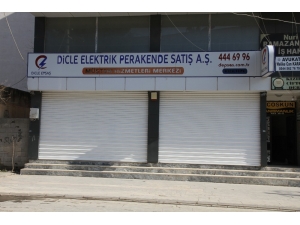 Mardin’de Hırsızlar Duvarı Delip Dedaş Binasına Girdi