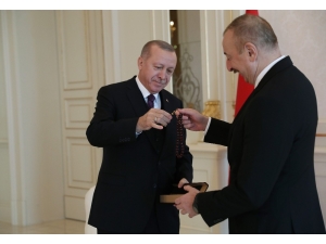 Cumhurbaşkanı Erdoğan, Azerbaycan Cumhurbaşkanı Aliyev İle Görüştü