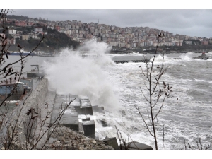 Batı Karadeniz’de Fırtına Uyarısı