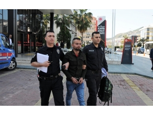 Yangını Fırsata Çevirdi, Patrondan Kaçamadı