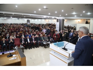 ‘Hikayelerle Anadolu İrfanı’ Konferansı İlgi Gördü