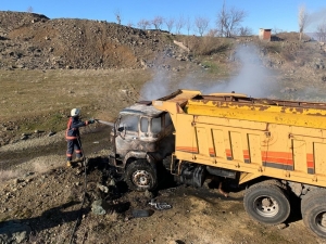 Elazığ’da Kamyon Yangını