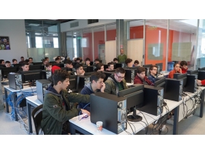 Başakşehir’de Gençler Dijital Geleceğe Hazırlanıyor