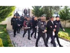 Kocaeli’de Tefecilik Çetesine Operasyon: 4 Tutuklu