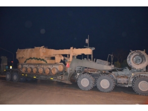 Suriye Sınırına Askeri Araç Sevkiyatı