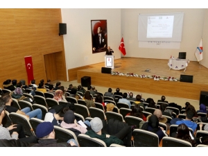 Aiçü’de “Yökdil Ve Yds Kolay Soru Çözüm Teknikleri Semineri” Düzenlendi