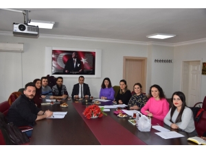 "Iğdır Okuyor Hedefi Yükseliyor" Kitap Projesi