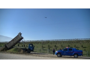 Bursa’da Kaçak Hafriyat Döken Sürücüye Helikopterli Baskın
