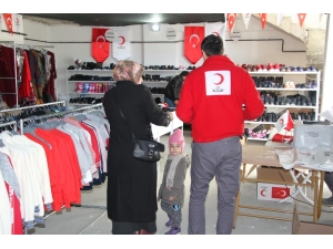 Elazığ’da Depremzedeler İçin ‘Sosyal Market’