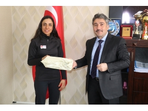 Ağrılı Sporculardan Büyük Başarı