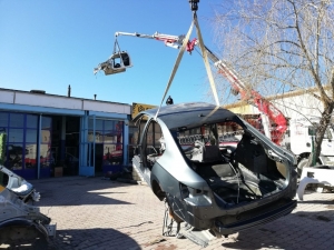 Hacizli Ve Çalıntı Araçları Parçalayıp Satanlara Operasyon: 3 Gözaltı