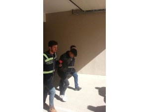 Kendilerini Polis Olarak Tanıtıp, Vatandaşı 100 Bin Tl Dolandırdılar