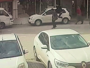 Kaçan Klima Hırsızını Adeta Uçarak Yakaladı