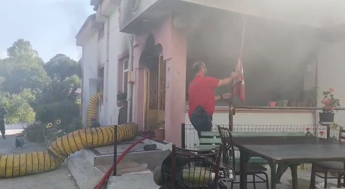 itfaiyecinin-turk-bayragi-hassasiyeti