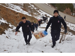 Cezaevi Personelinden Doğaya Yem