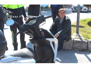 Kiralık Araçla Motosiklete Çarpıp Kaçtı